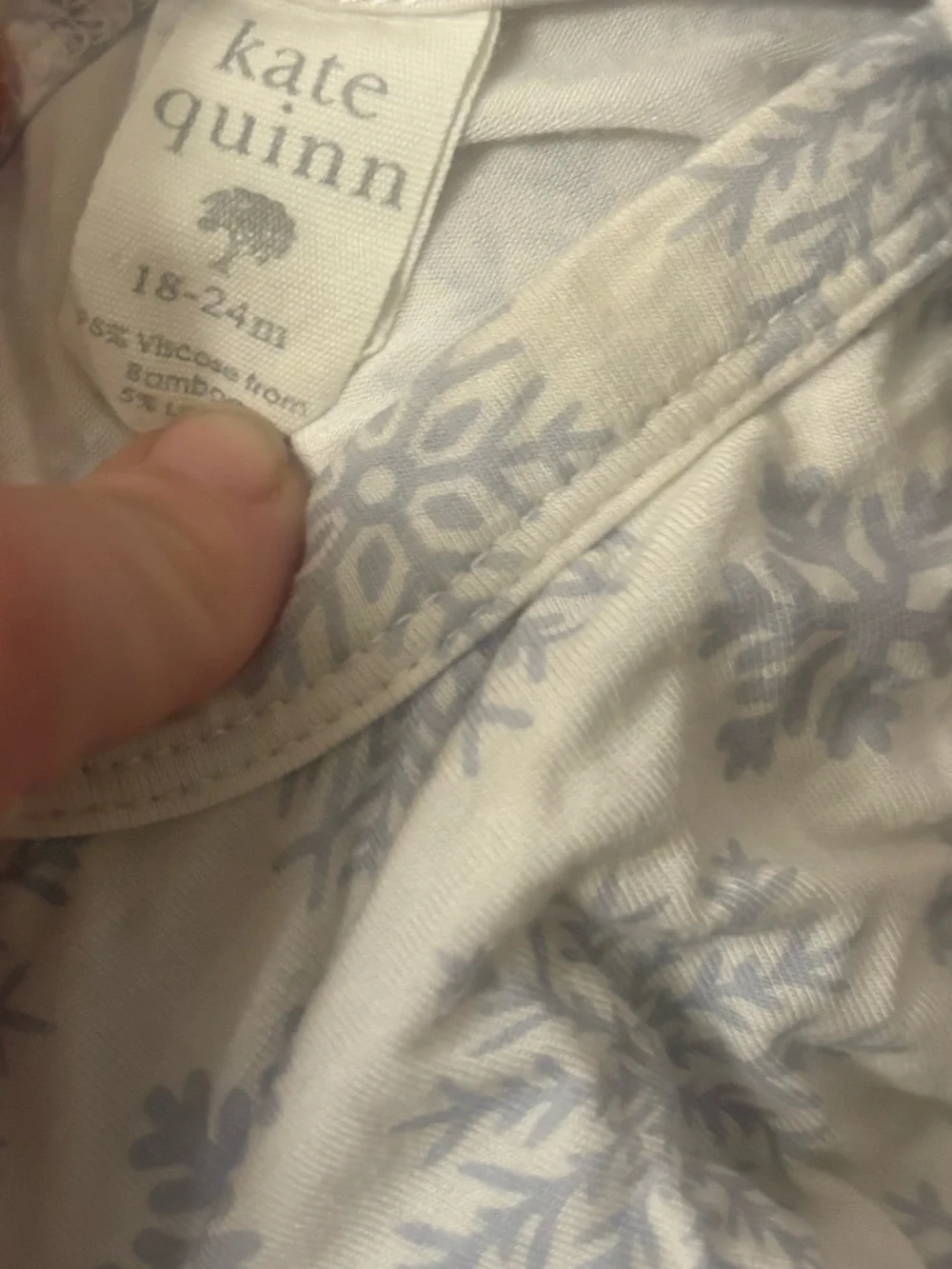 Kate Quinn Snowflake Pajama Top Long Sleeve 🌵18-24 months
